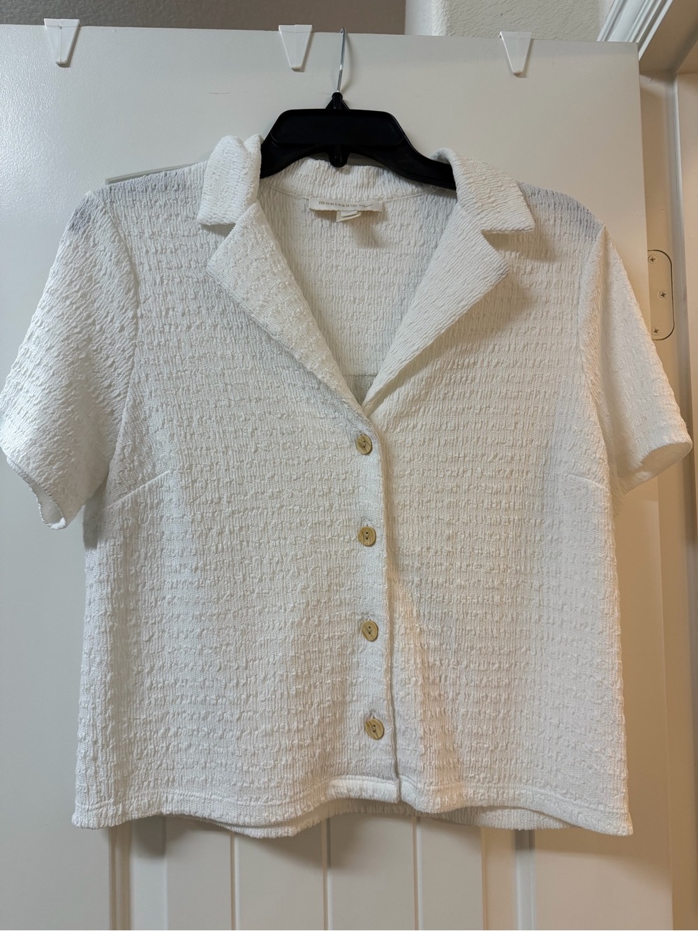Women’s Textured Short-Sleeve Button Front Top - White